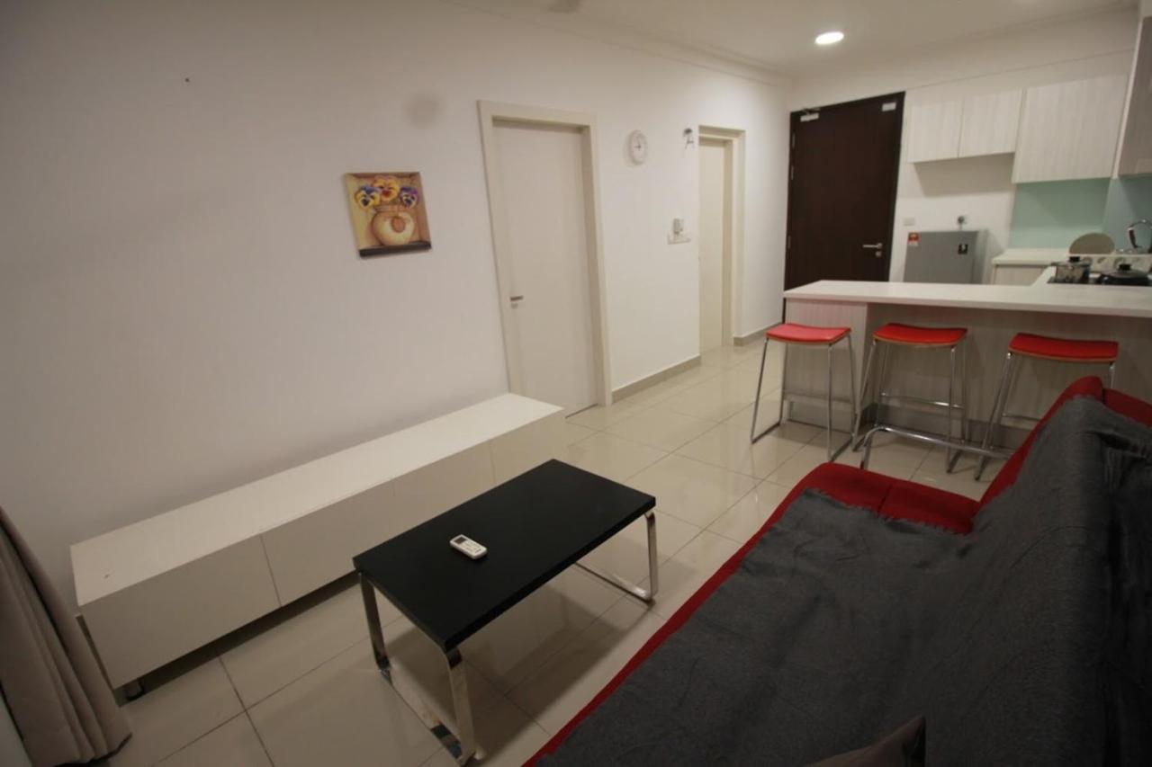 Abz Apartment @ Solstice ไซเบอร์จายา ภายนอก รูปภาพ